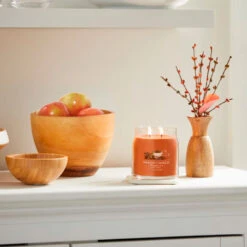 Yankee Candle Signature Candela In Giara Media Cinnamon Stick 50 Ore -Vendite Yankee Candle 0099792 yankee candle signature candela in giara media cinnamon stick 50 ore