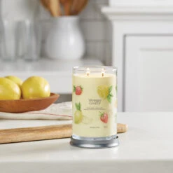 Yankee Candle Signature Candela In Tumbler Grande Iced Berry Lemonade 100 Ore -Vendite Yankee Candle 0099889 yankee candle signature candela in tumbler grande iced berry lemonade 100 ore
