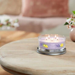 Yankee Candle Signature Candela In Tumbler Multi-Stoppino Lemon Lavender 28 Ore -Vendite Yankee Candle 0100028 yankee candle signature candela in tumbler multi stoppino lemon lavender 28 ore