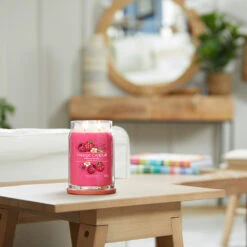 Yankee Candle Signature Candela In Giara Grande Red Raspberry 90 Ore -Vendite Yankee Candle 0100387 yankee candle signature candela in giara grande red raspberry 90 ore
