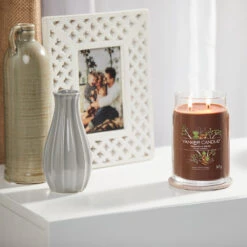 Yankee Candle Signature Candela In Giara Grande Praline & Birch 90 Ore -Vendite Yankee Candle 0100407 yankee candle signature candela in giara grande praline birch 90 ore