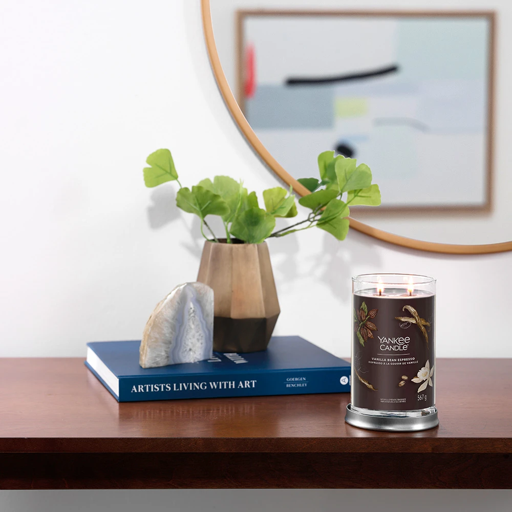 Yankee Candle Signature Candela In Tumbler Grande Vanilla Bean Espresso 100 Ore 3 Yankee Candle Signature Candela In Tumbler Grande Vanilla Bean Espresso 100 Ore - immagine 3