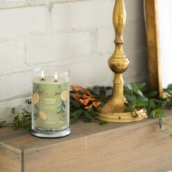 Yankee Candle Signature Candela In Tumbler Grande Sage & Citrus 100 Ore -Vendite Yankee Candle 0100487 yankee candle signature candela in tumbler grande sage citrus 100 ore
